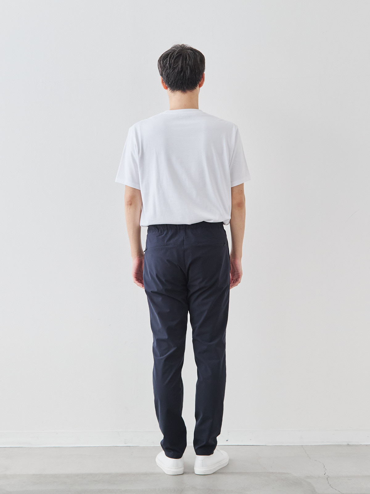 モデル 181cm 71kg ウエスト82cm サイズ L