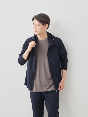 モデル 181cm 71kg サイズ L