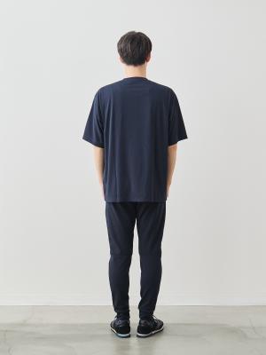 モデル 181cm 71kg サイズ LL