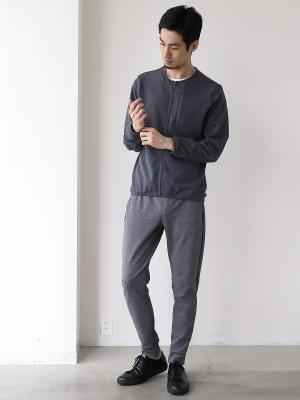 モデル 180cm 65kg サイズ L