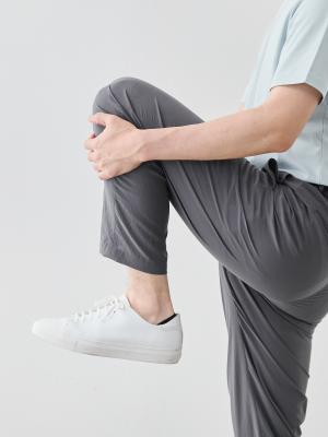 モデル 181cm 71kg ウエスト82cm サイズ L