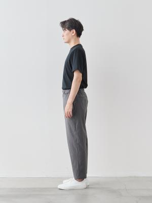 モデル 181cm 71kg ウエスト82cm サイズ L