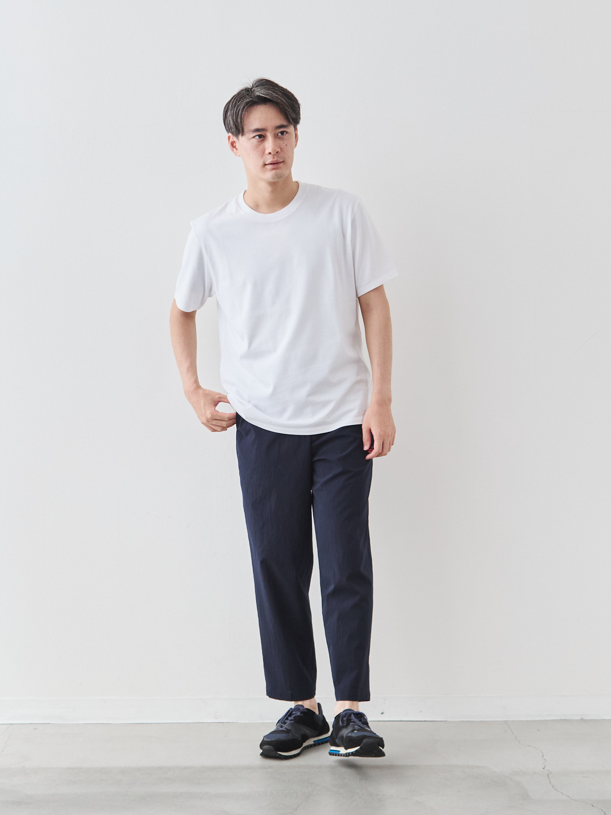 モデル 181cm 71kg ウエスト82cm サイズ L