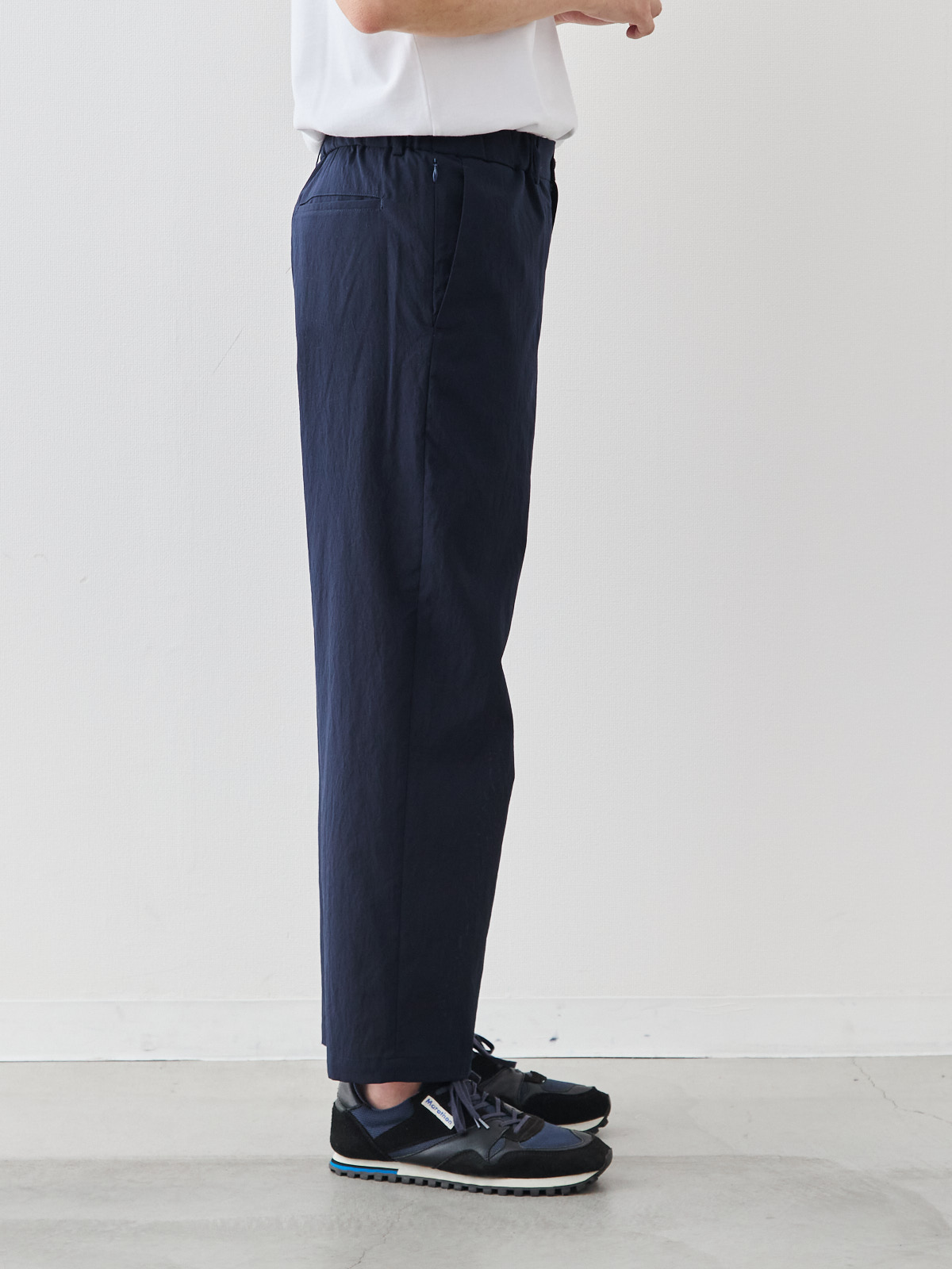 モデル 181cm 71kg ウエスト82cm サイズ L