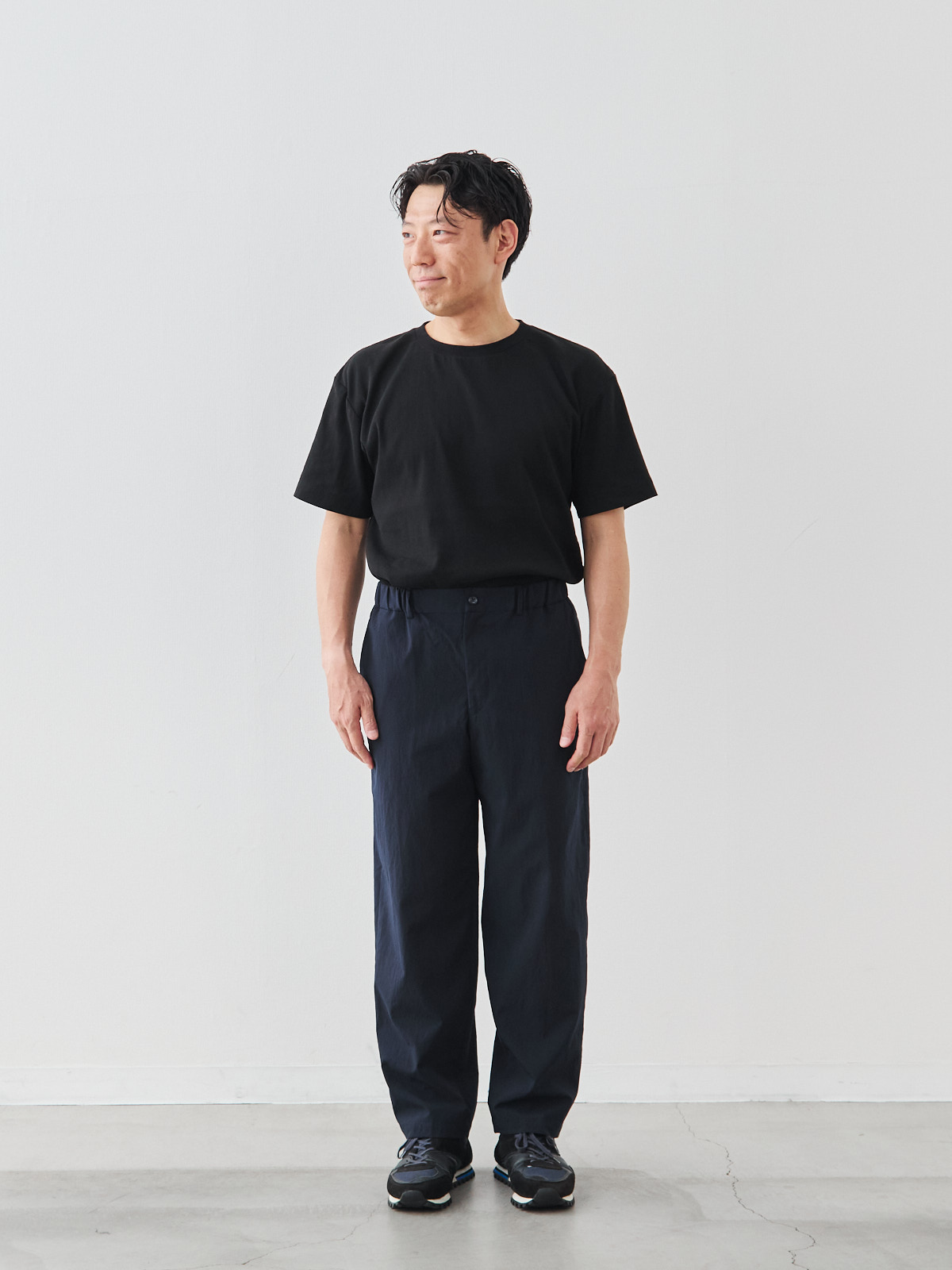 モデル 171cm 70kg ウエスト85cm サイズ L