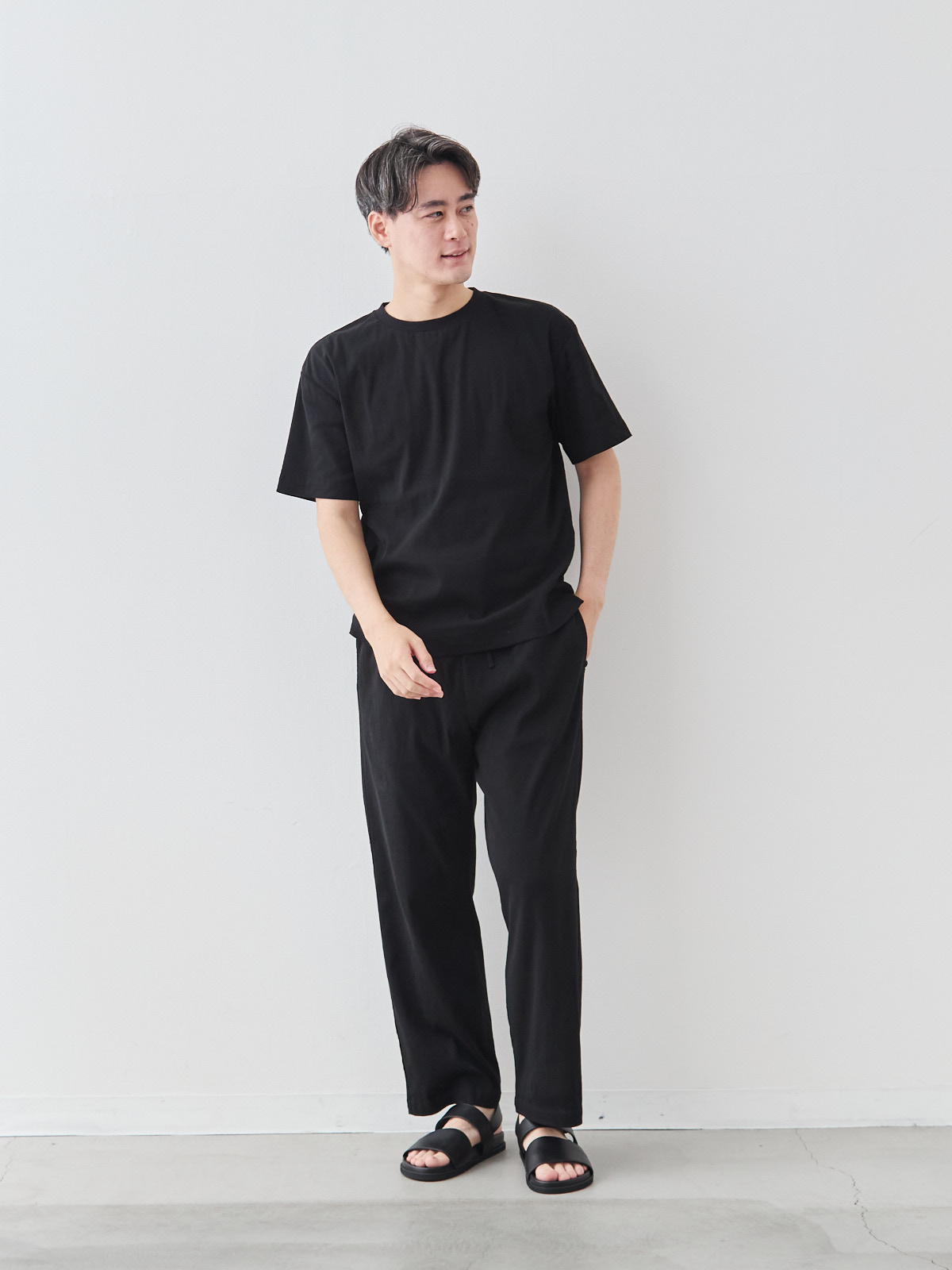 モデル 181cm 71kg ウエスト82cm サイズ L