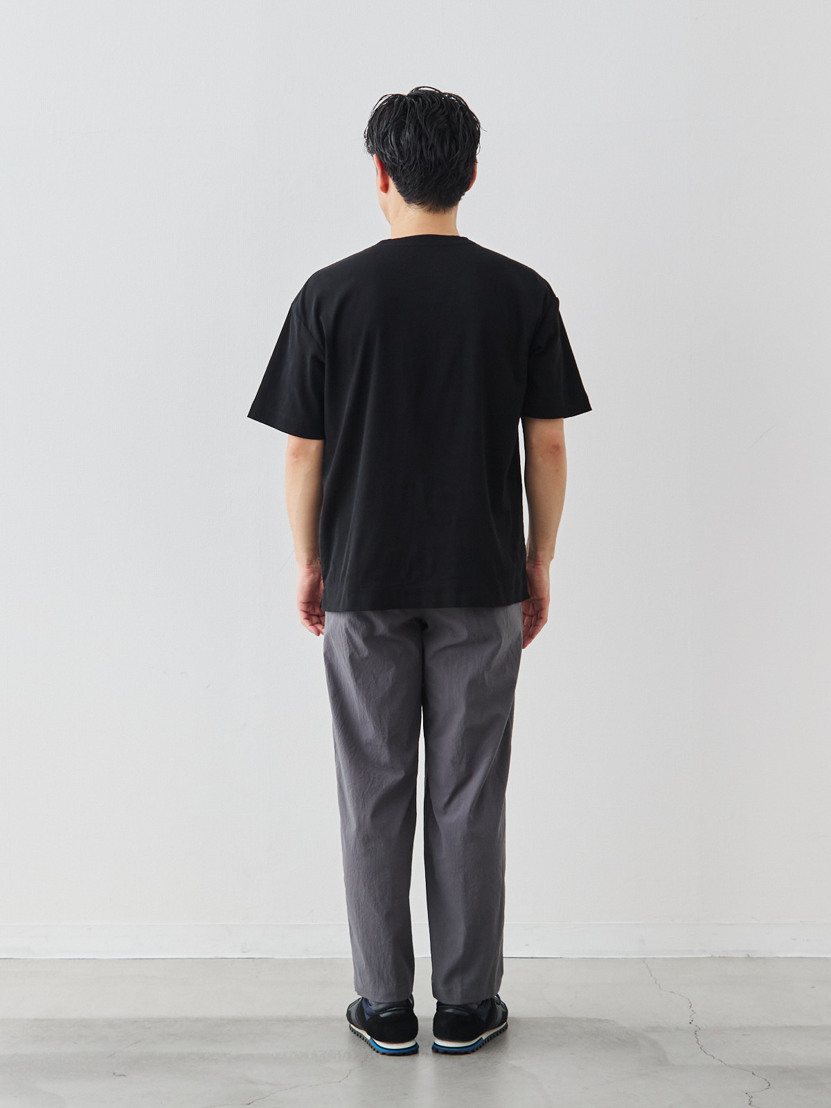 モデル 171cm 70kg ウエスト85cm サイズ L