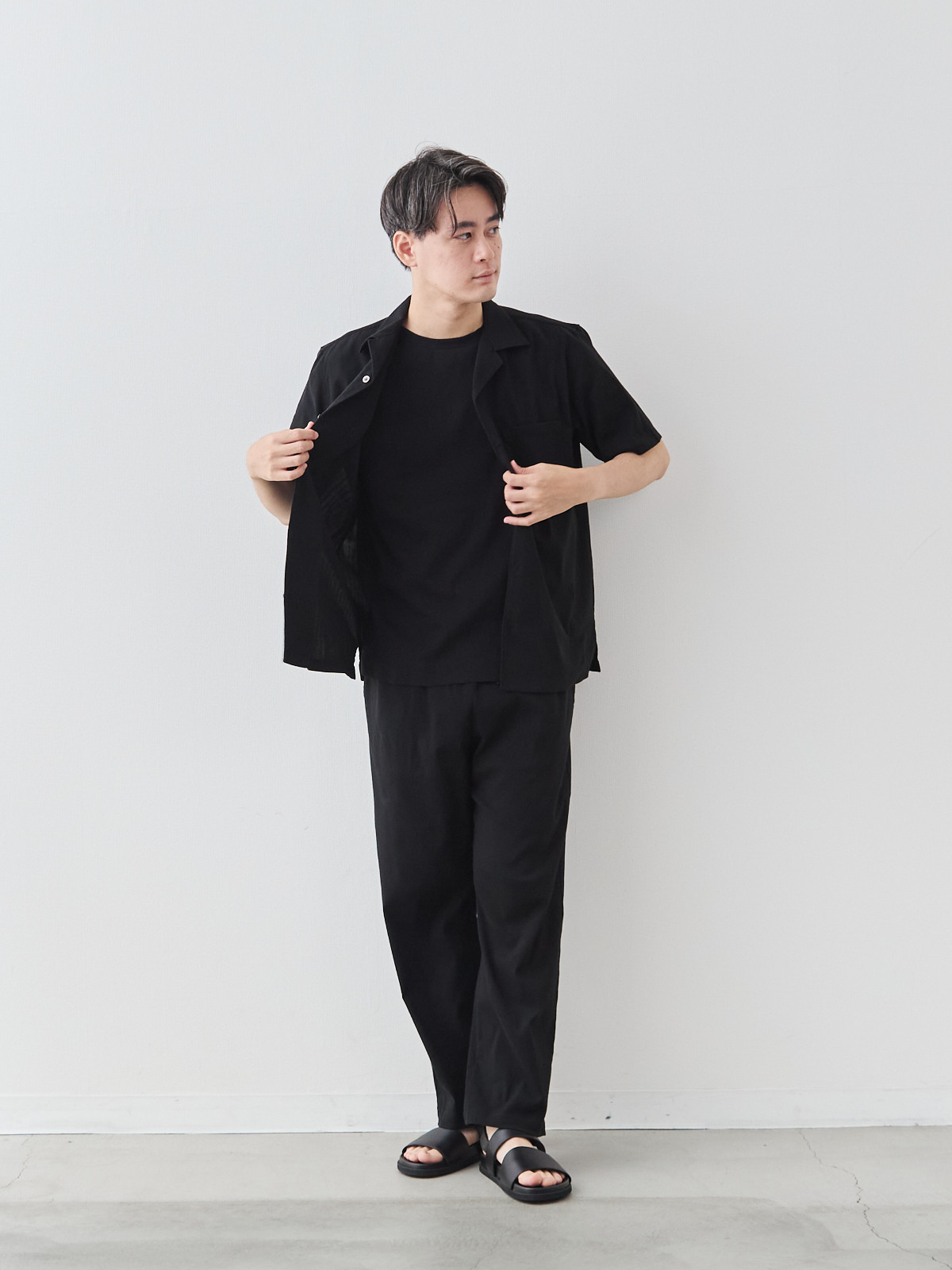 モデル 181cm 71kg ウエスト82cm サイズ L