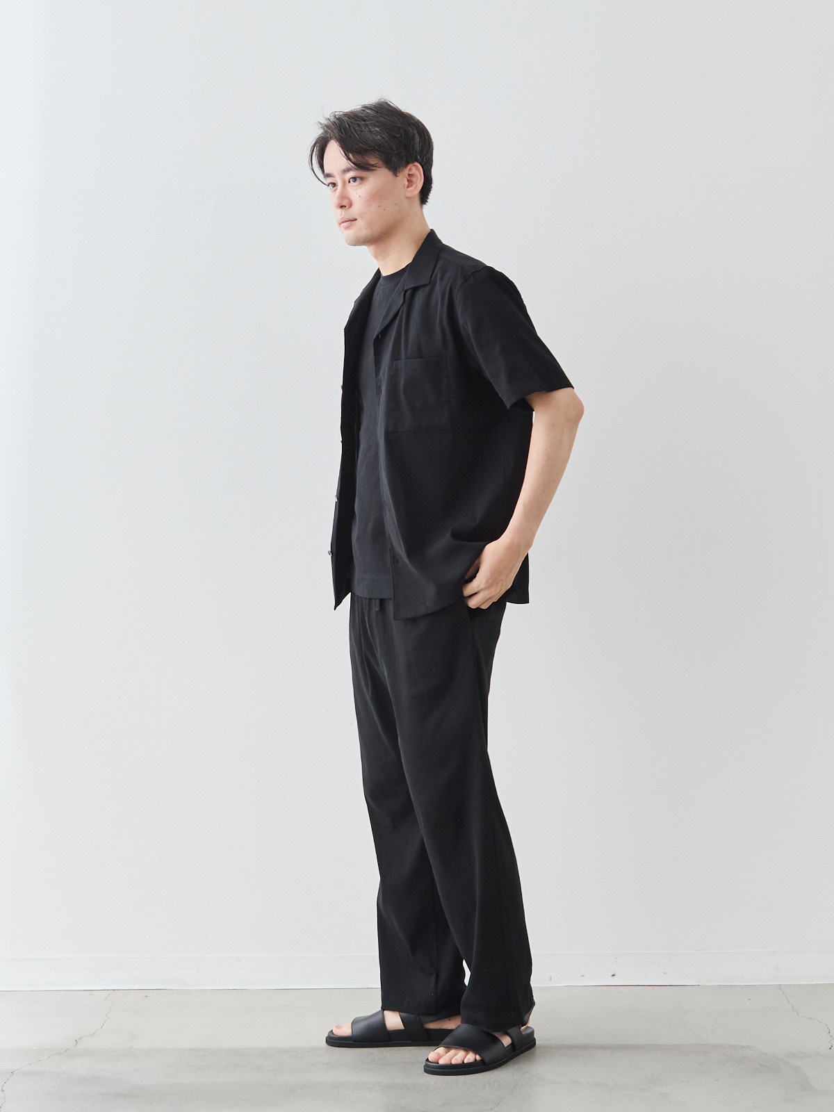 モデル 181cm 71kg ウエスト82cm サイズ L