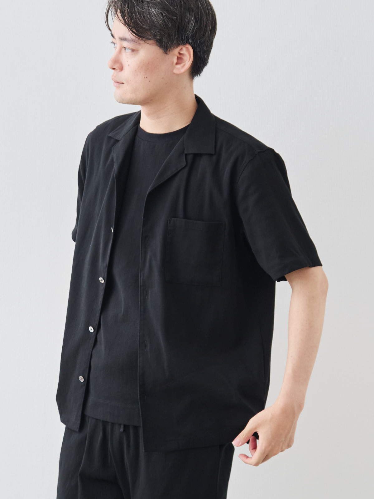 モデル 181cm 71kg ウエスト82cm サイズ L
