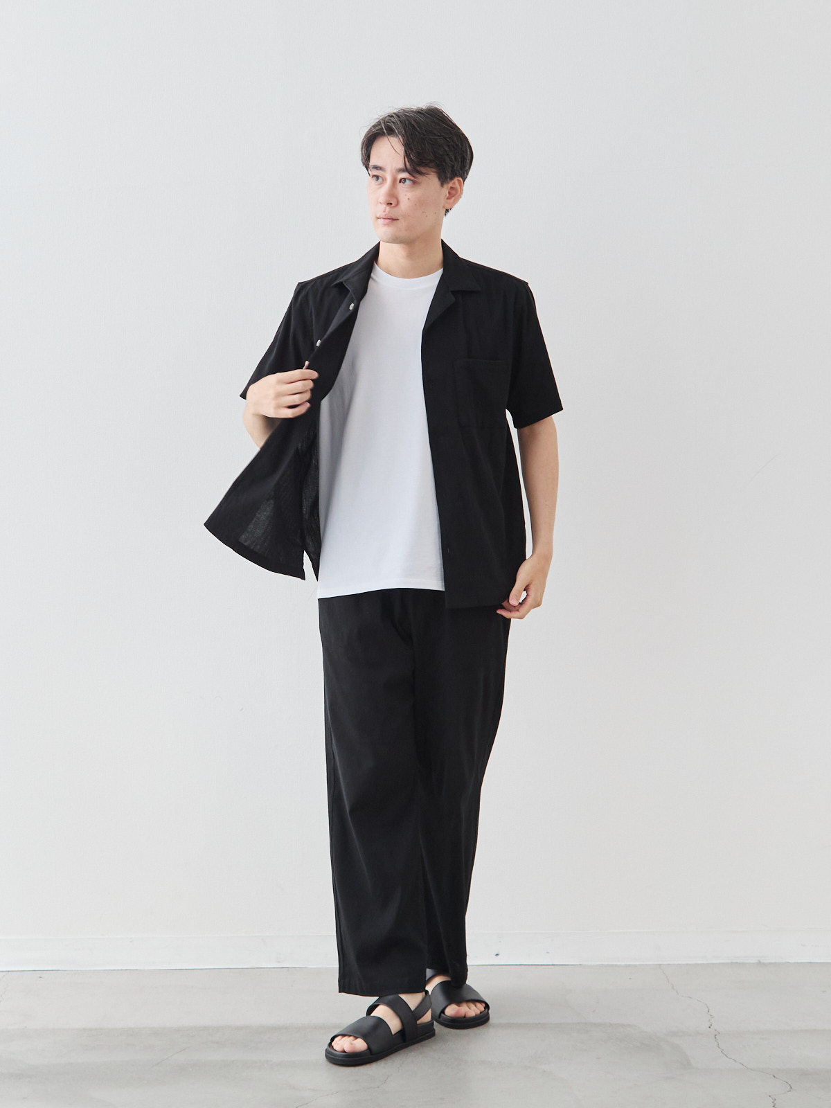 モデル 181cm 71kg ウエスト82cm サイズ L