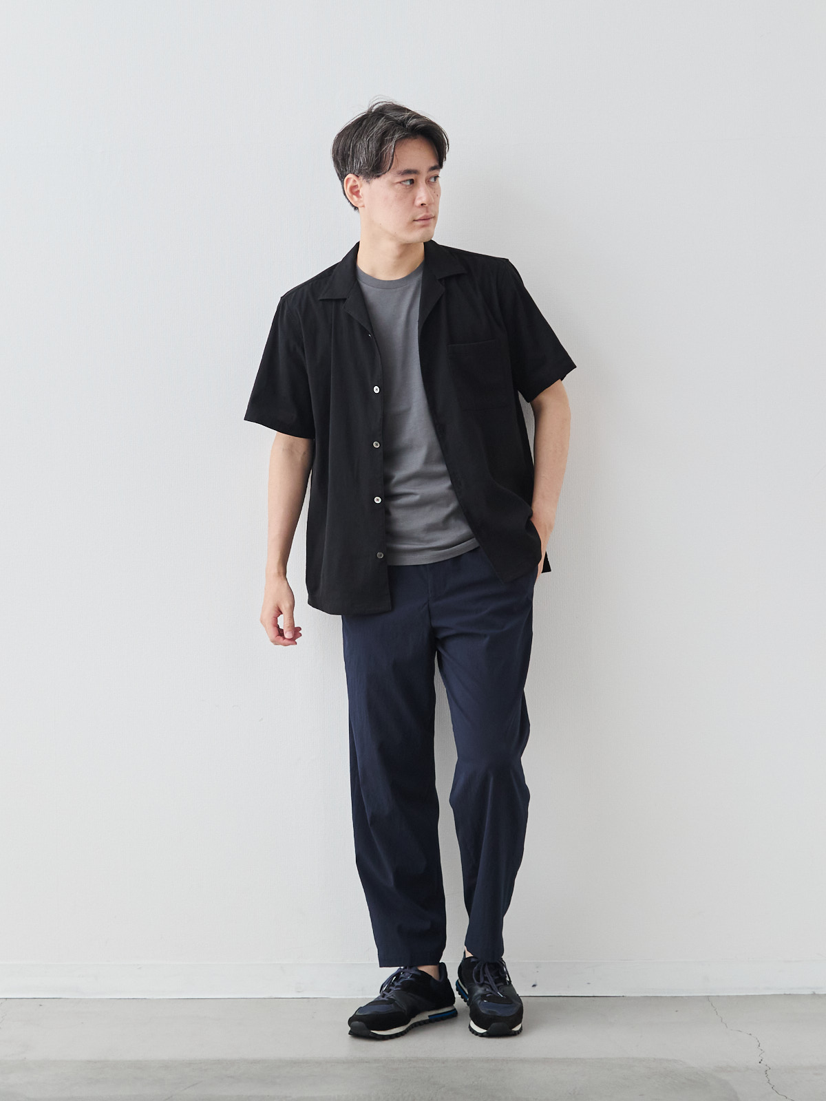 モデル 181cm 71kg ウエスト82cm サイズ L