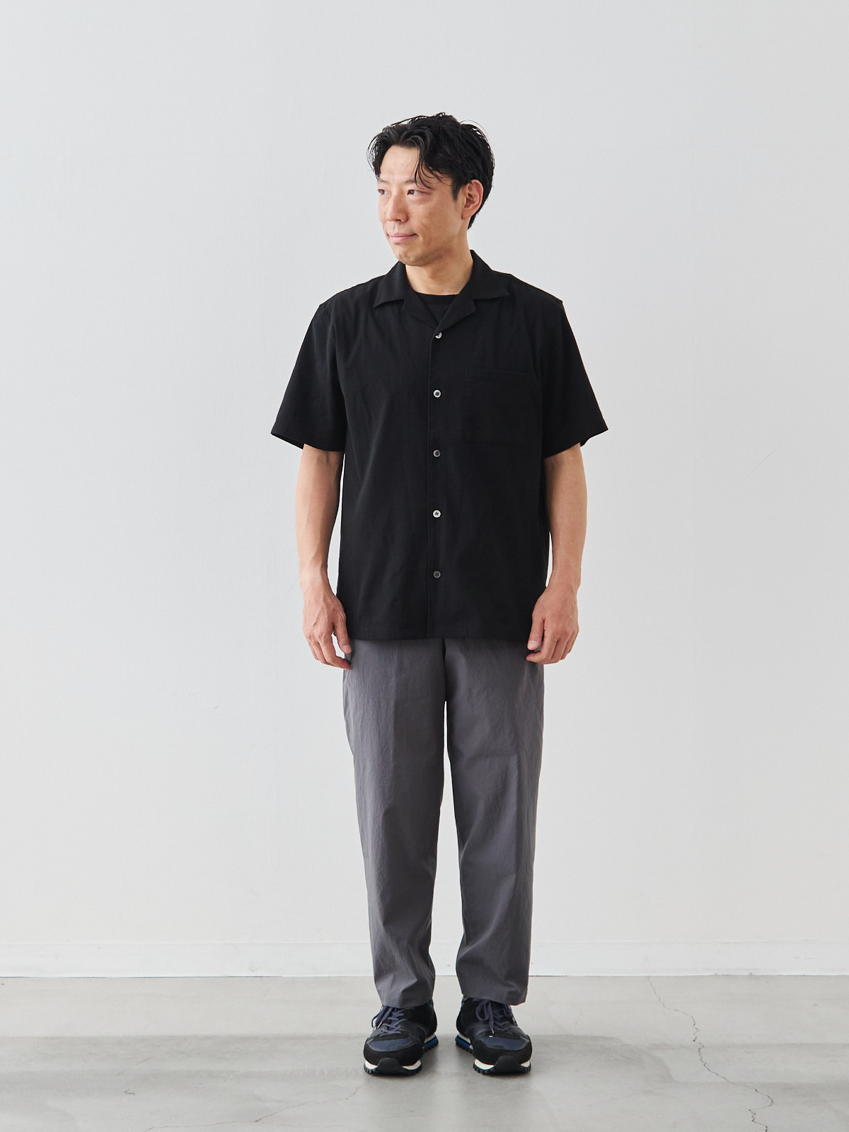モデル 171cm 70kg ウエスト85cm サイズ L