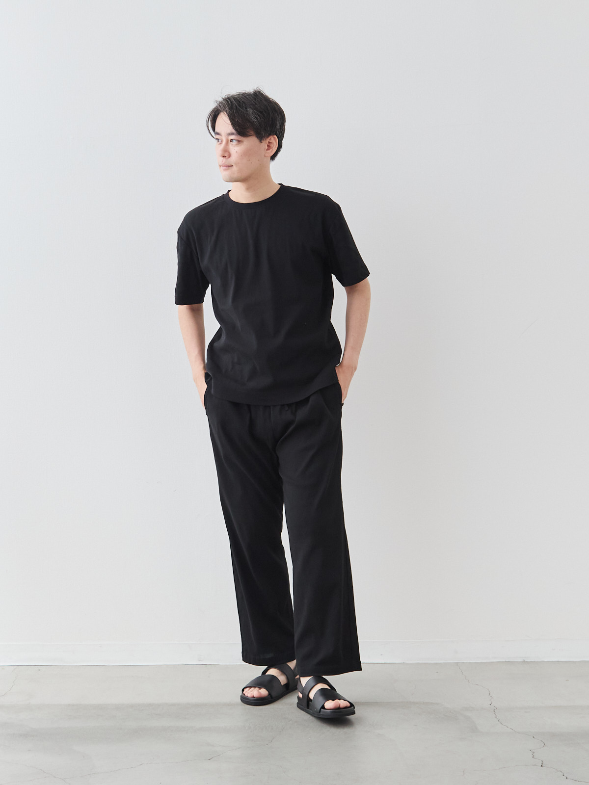 モデル 181cm 71kg ウエスト82cm サイズ L