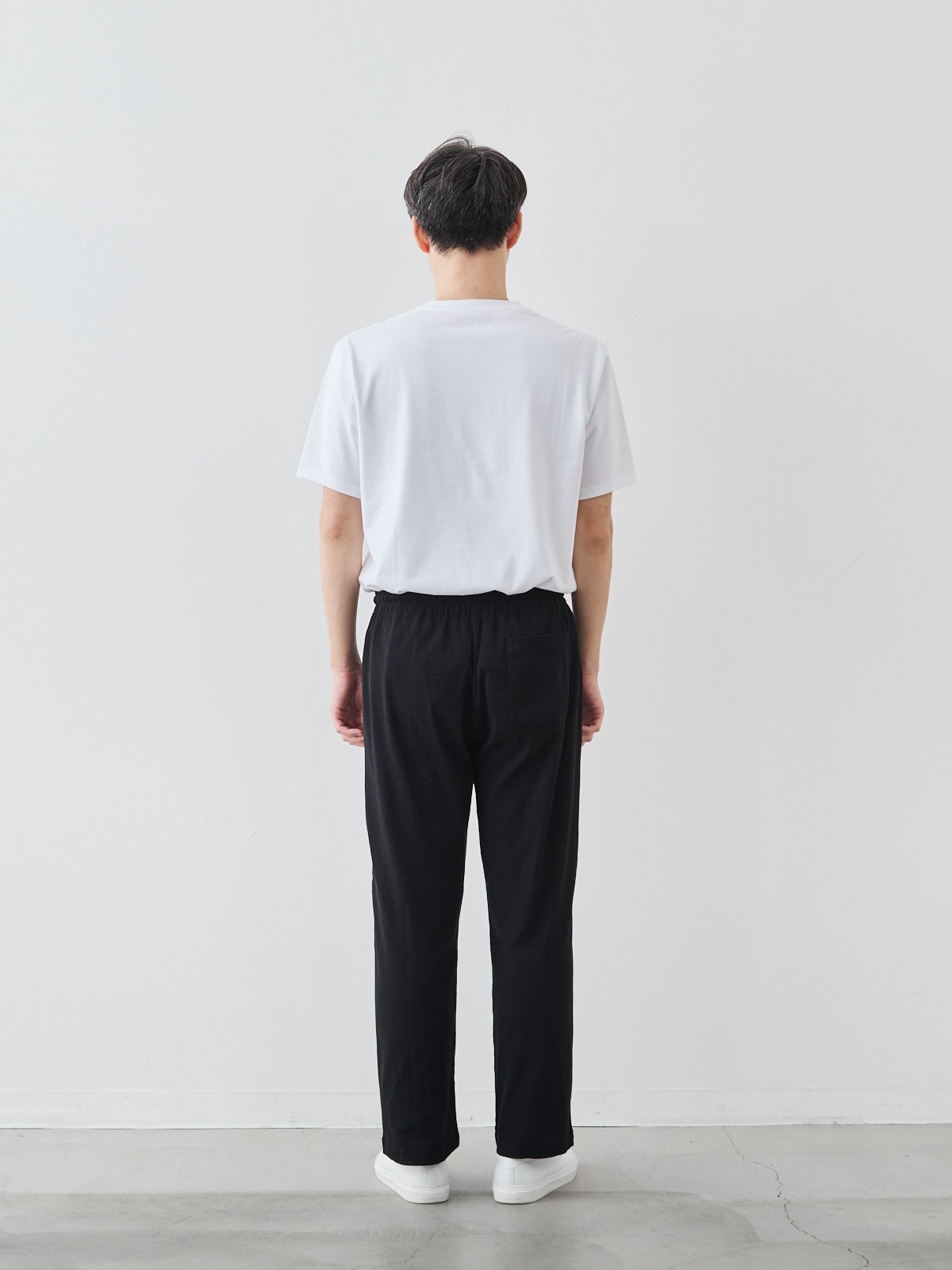 モデル 181cm 71kg ウエスト82cm サイズ L