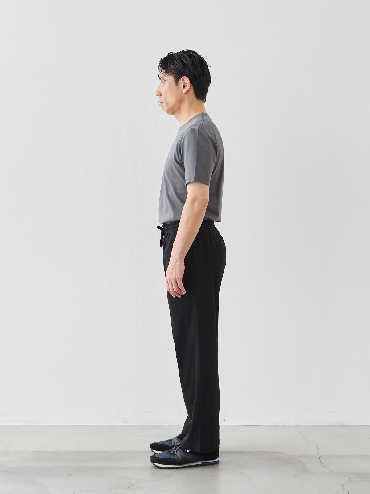 モデル 171cm 70kg ウエスト85cm サイズ M