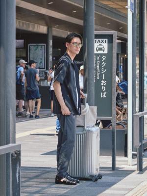 モデル 181cm 71kg サイズ L ※別カラー(グレー)着用