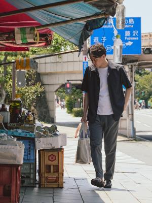 モデル 181cm 71kg サイズ L ※別カラー(グレー)着用