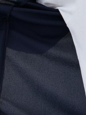 ※ネイビー着用