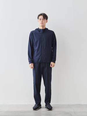 モデル 181cm 71kg ウエスト82cm サイズ LL ※ネイビー着用