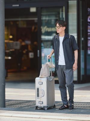 モデル 181cm 71kg サイズ 27cm ※別カラー(ブラック)着用