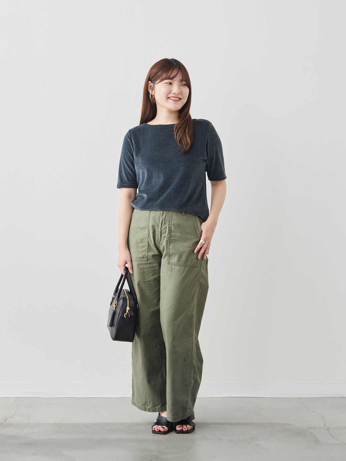 コットンベロア5分袖Tシャツ/ネイビー モデル 164cm サイズ 40