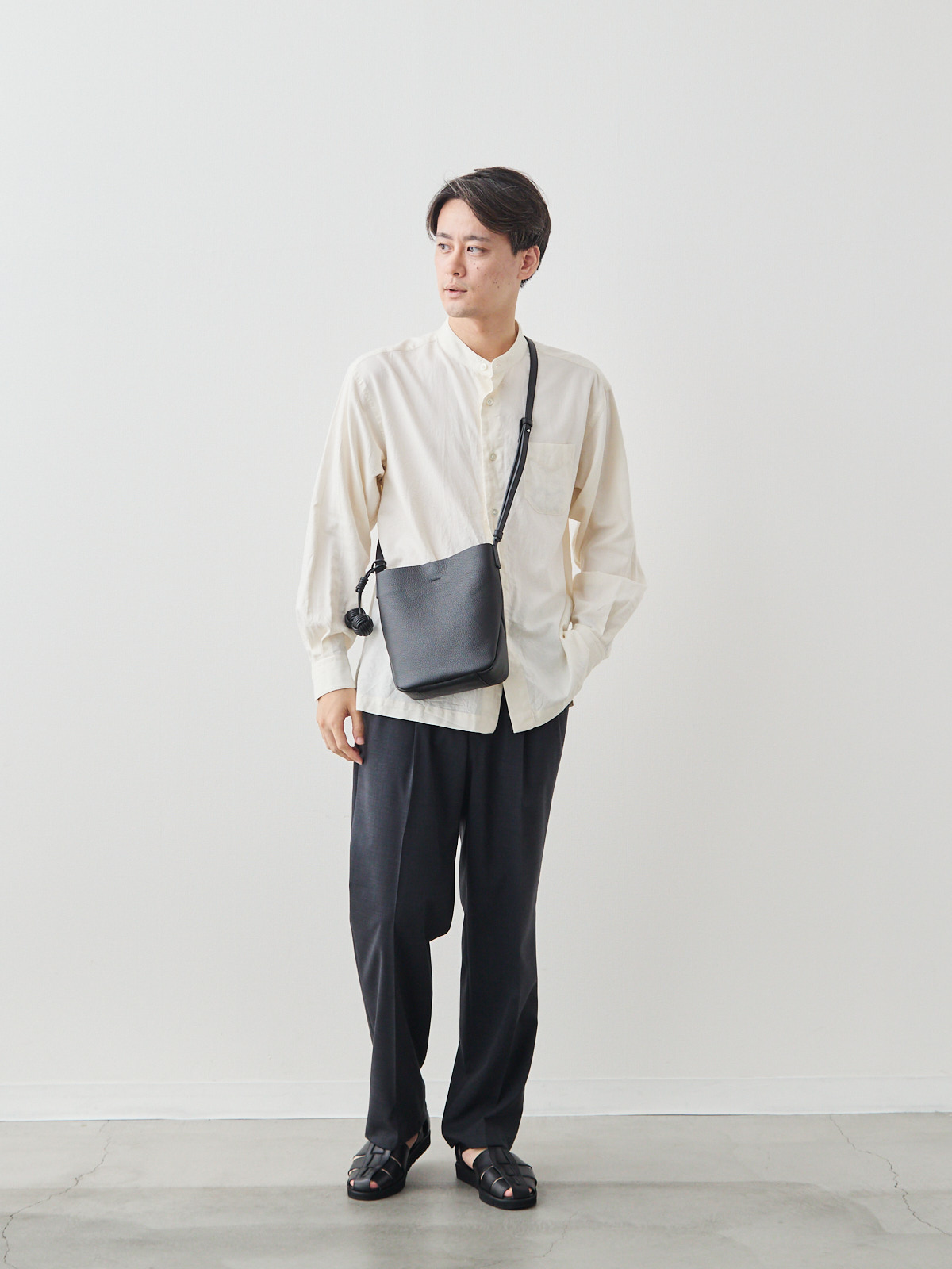 Factelier ショルダーバッグ itten-itten ワンショルダーバッグ/グレイッシュホワイト