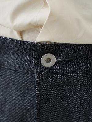 モデル 181cm 71kg ウエスト82cm サイズ L