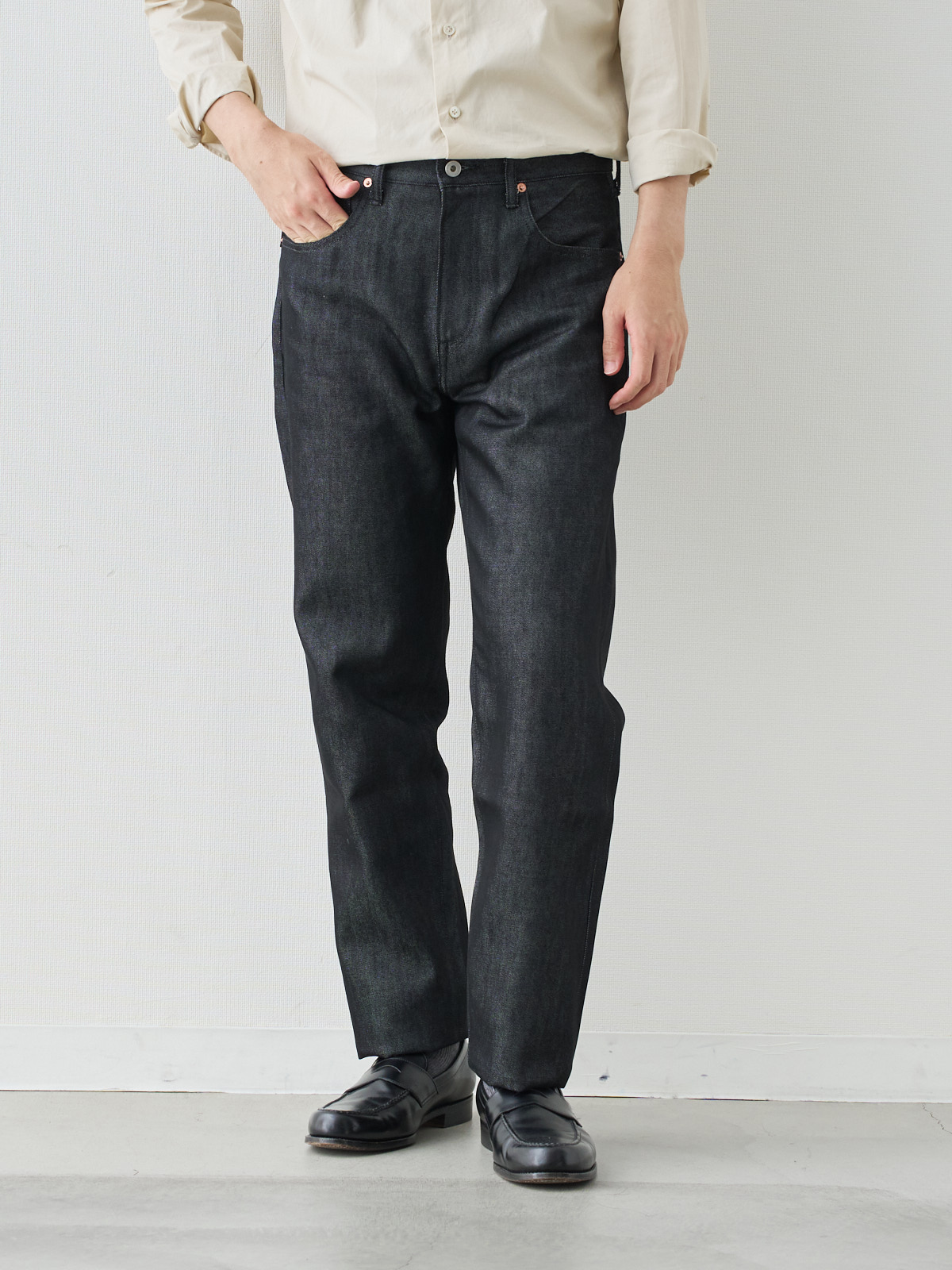 モデル 181cm 71kg ウエスト82cm サイズ L