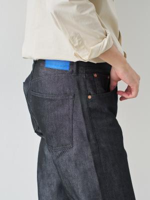 モデル 181cm 71kg ウエスト82cm サイズ L