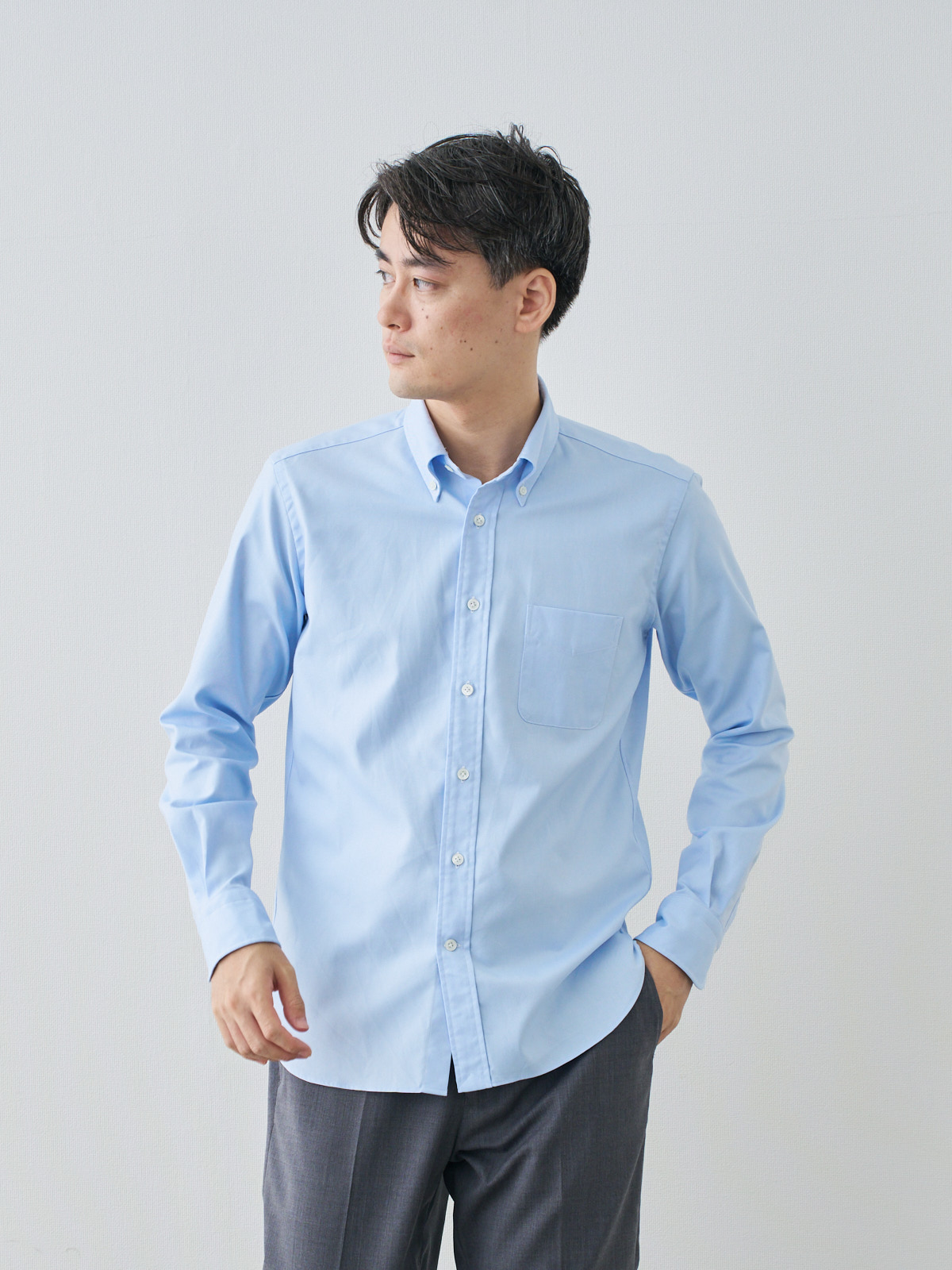 プレミアムオックスフォードシャツ/スリムフィット/サックス モデル 181cm 71kg ウエスト82cm サイズ L