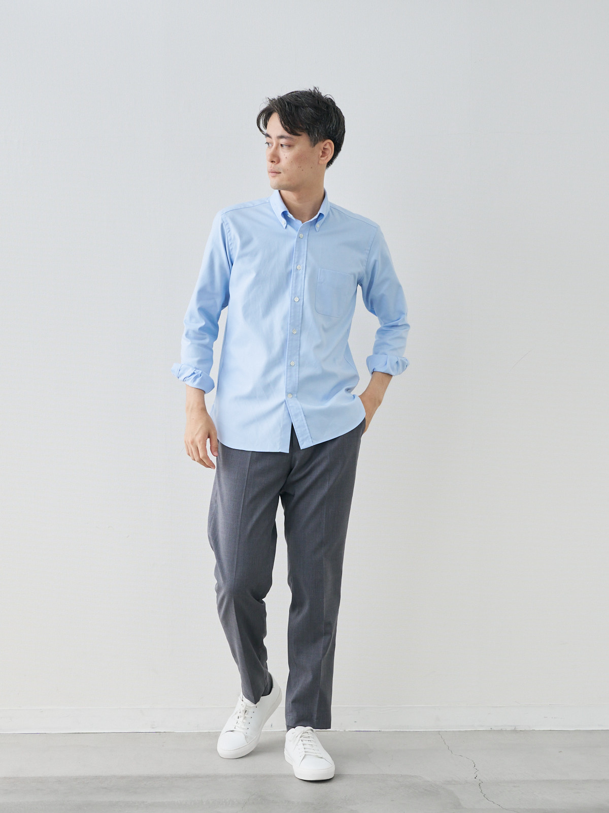 プレミアムオックスフォードシャツ/スリムフィット/サックス モデル 181cm 71kg ウエスト82cm サイズ L