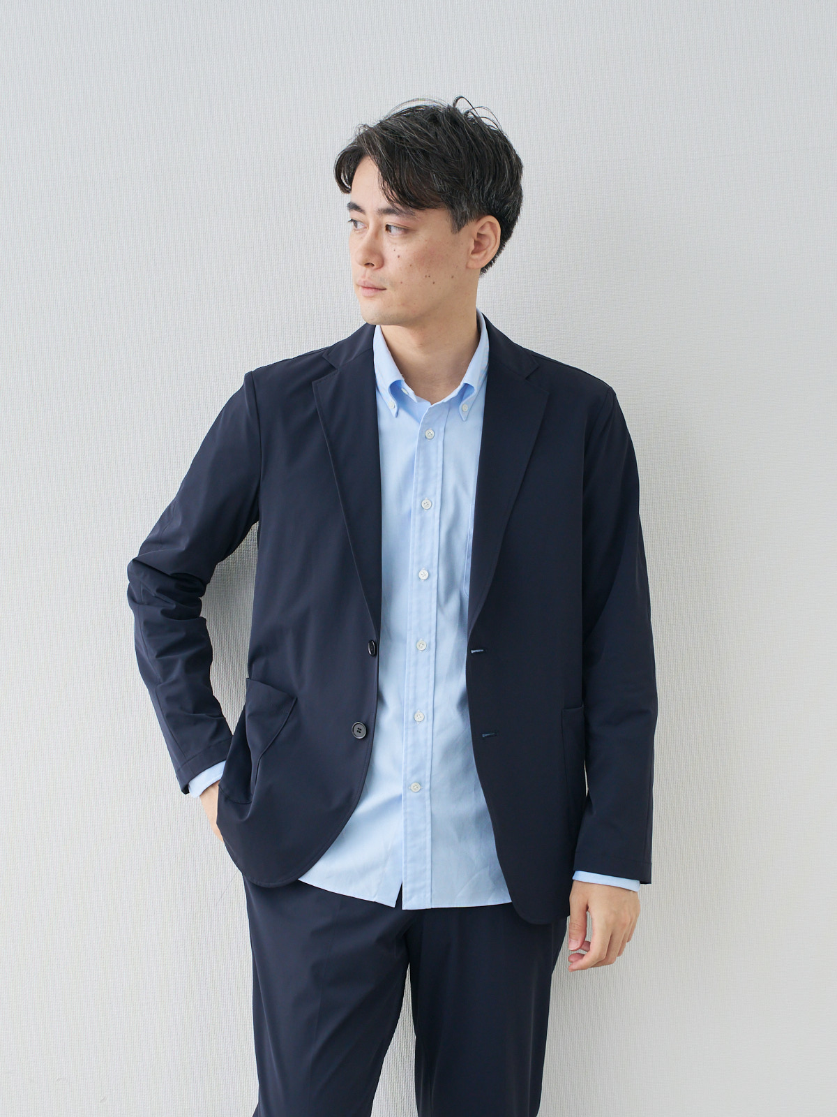 プレミアムオックスフォードシャツ/スリムフィット/サックス モデル 181cm 71kg ウエスト82cm サイズ L