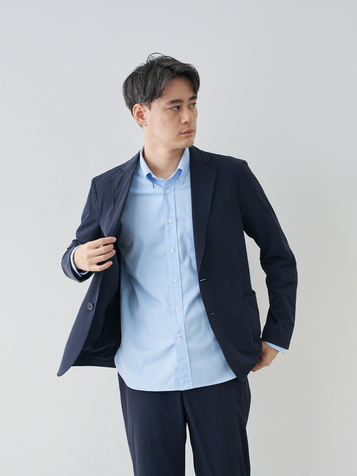 プレミアムオックスフォードシャツ/スリムフィット/サックス モデル 181cm 71kg ウエスト82cm サイズ L