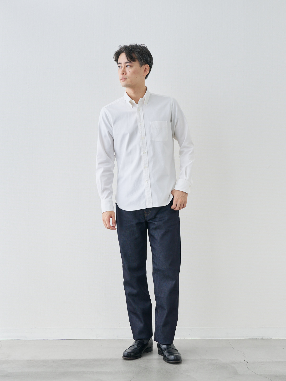 プレミアムオックスフォードシャツ/スリムフィット/ホワイト モデル 181cm 71kg ウエスト82cm サイズ L