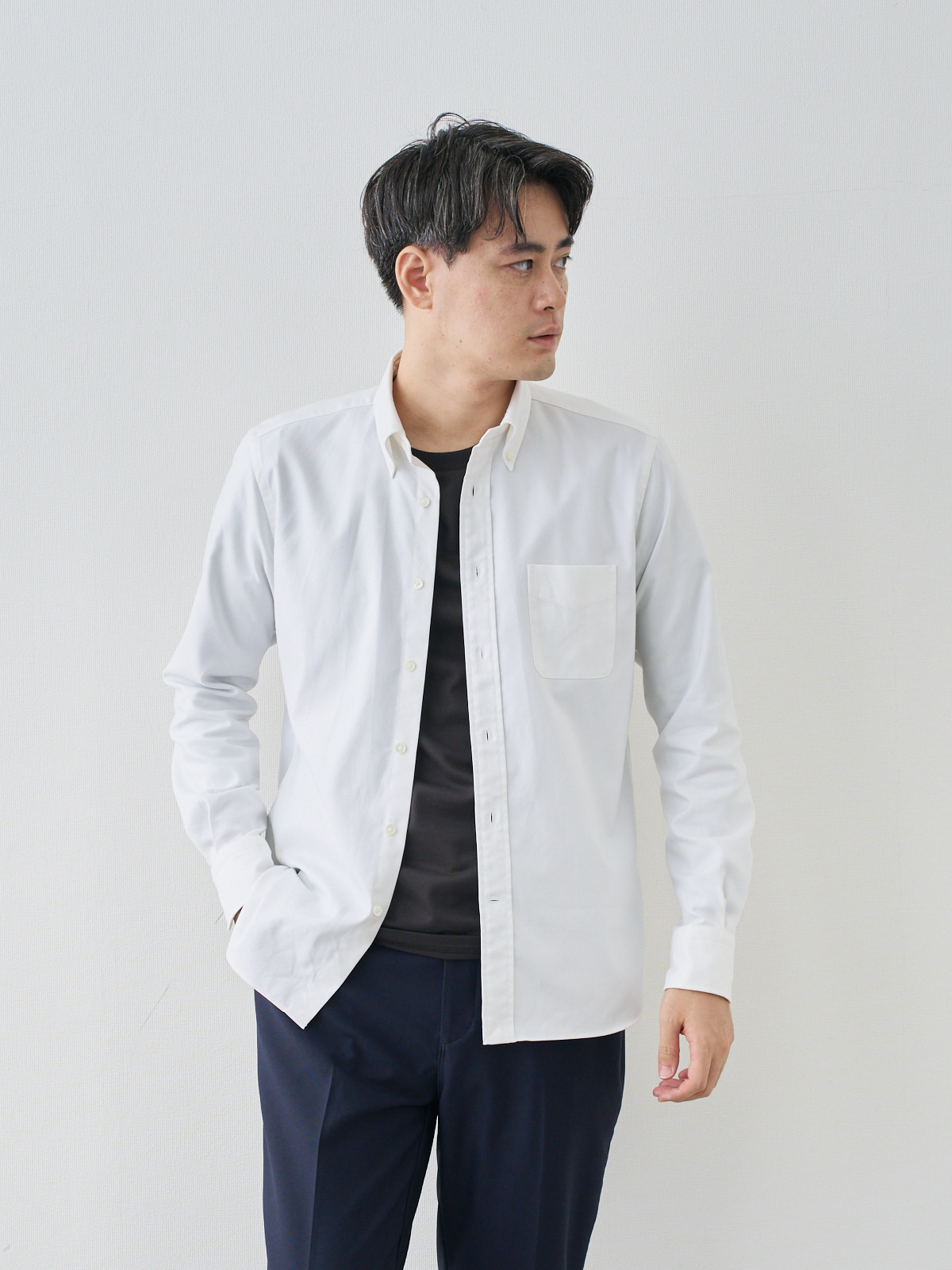 プレミアムオックスフォードシャツ/スリムフィット/ホワイト モデル 181cm 71kg ウエスト82cm サイズ L