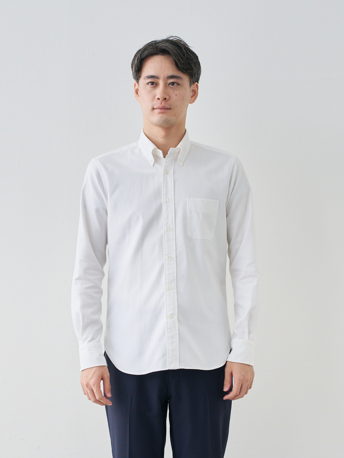 プレミアムオックスフォードシャツ/スリムフィット/ホワイト モデル 181cm 71kg ウエスト82cm サイズ L