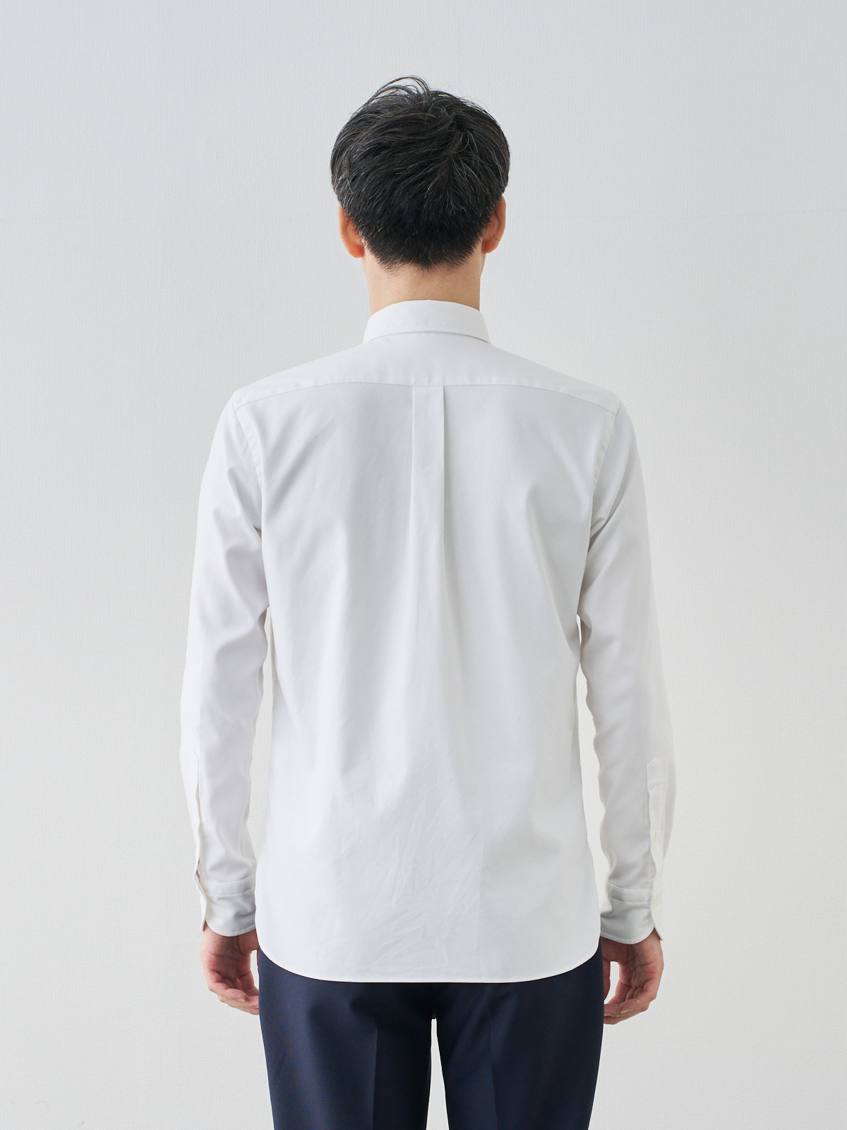 プレミアムオックスフォードシャツ/スリムフィット/ホワイト モデル 181cm 71kg ウエスト82cm サイズ L