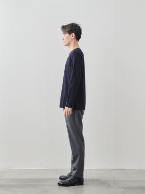 モデル 181cm 71kg サイズ L