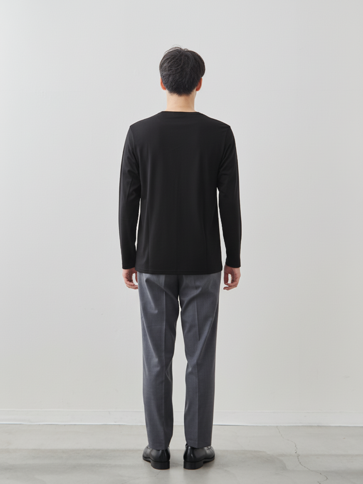 モデル 181cm 71kg サイズ L