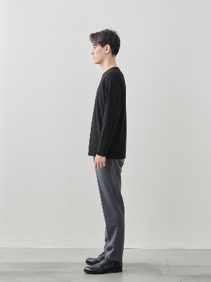 モデル 181cm 71kg サイズ L