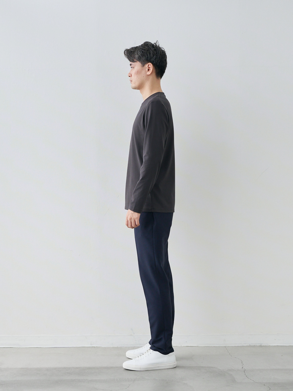モデル 181cm 71kg ウエスト82cm サイズ L