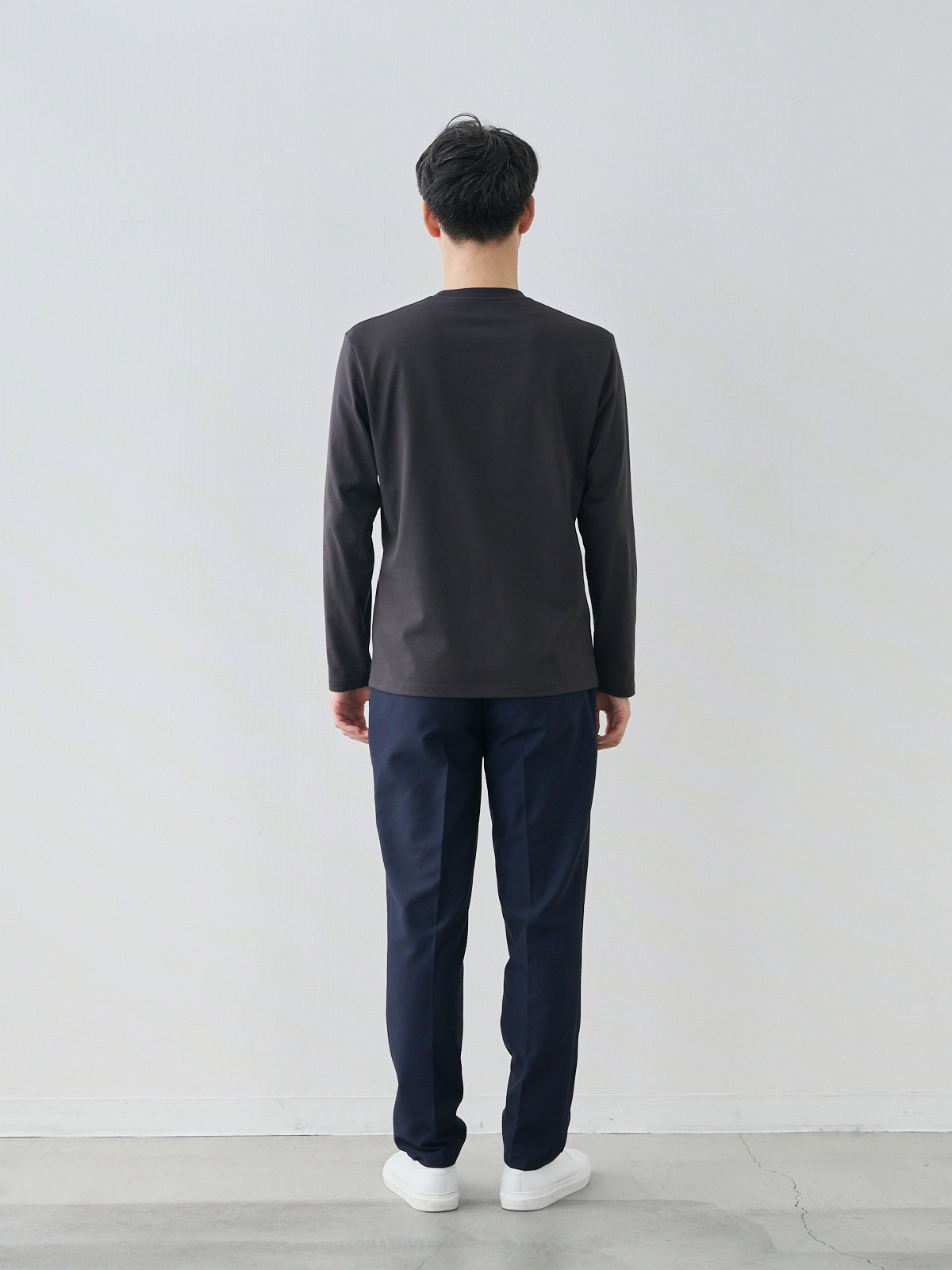モデル 181cm 71kg ウエスト82cm サイズ L