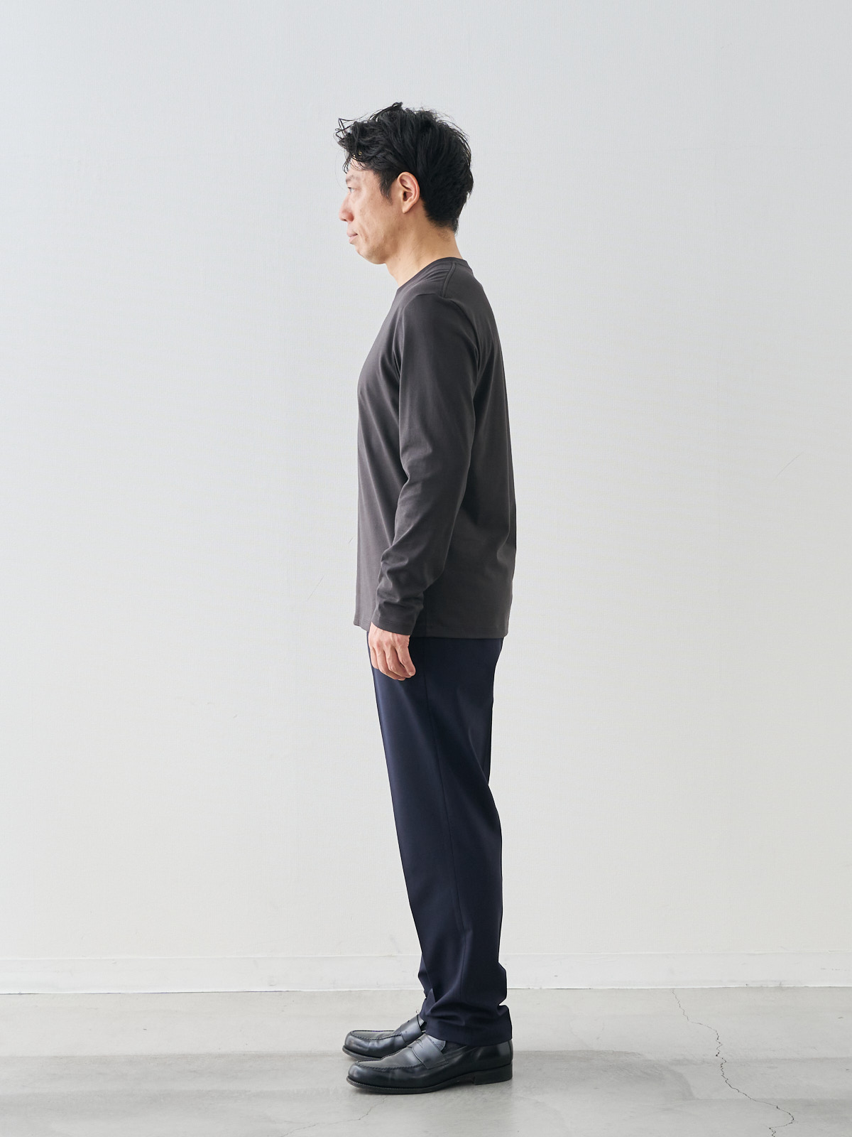 モデル 171cm 70kg ウエスト85cm サイズ L