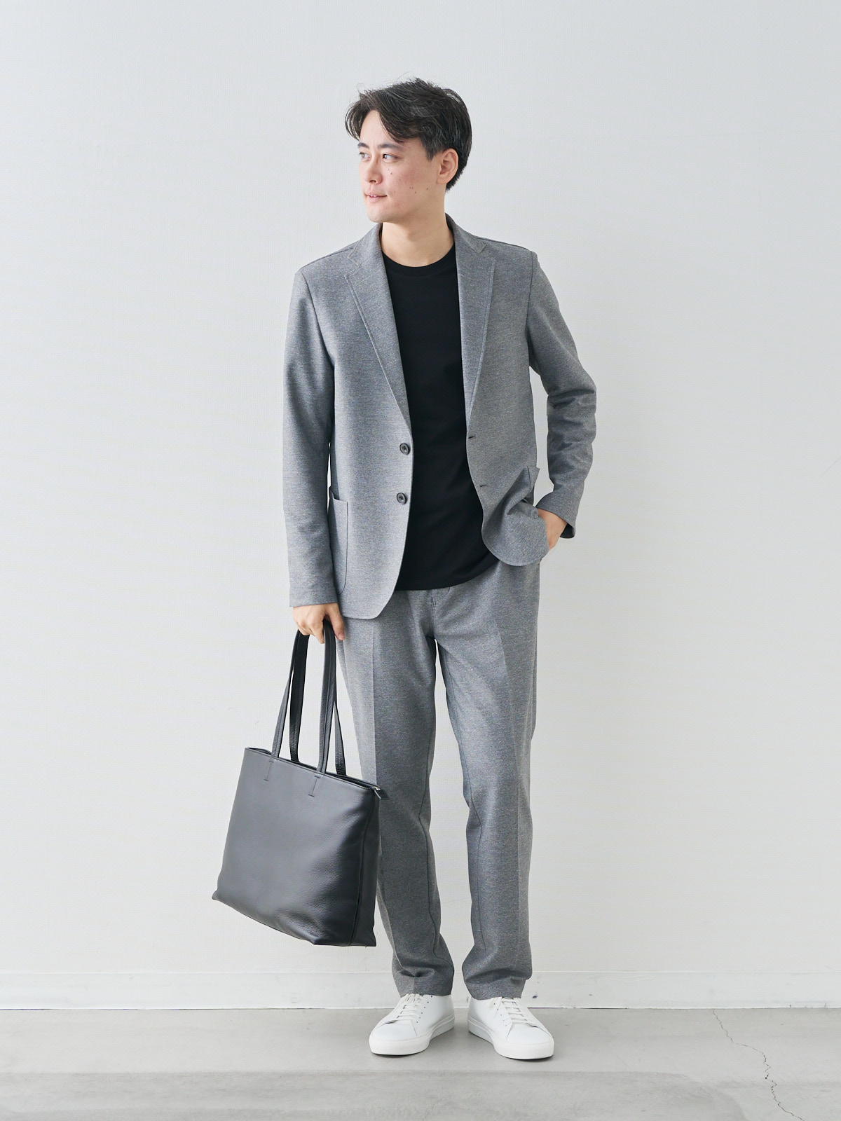 モデル 181cm 71kg ウエスト82cm サイズ L