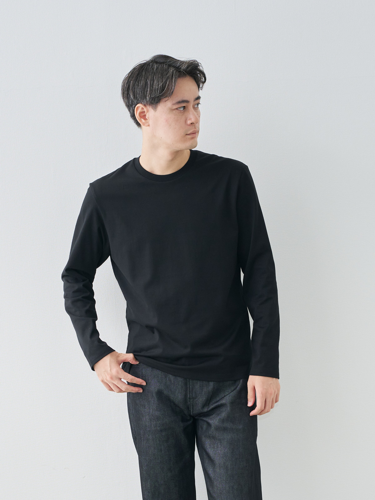 モデル 181cm 71kg ウエスト82cm サイズ L