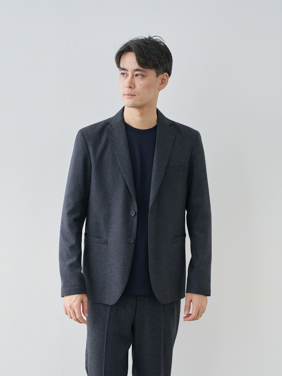 モデル 181cm 71kg ウエスト82cm サイズ L