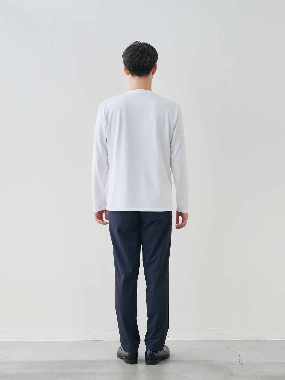 モデル 181cm 71kg ウエスト82cm サイズ L