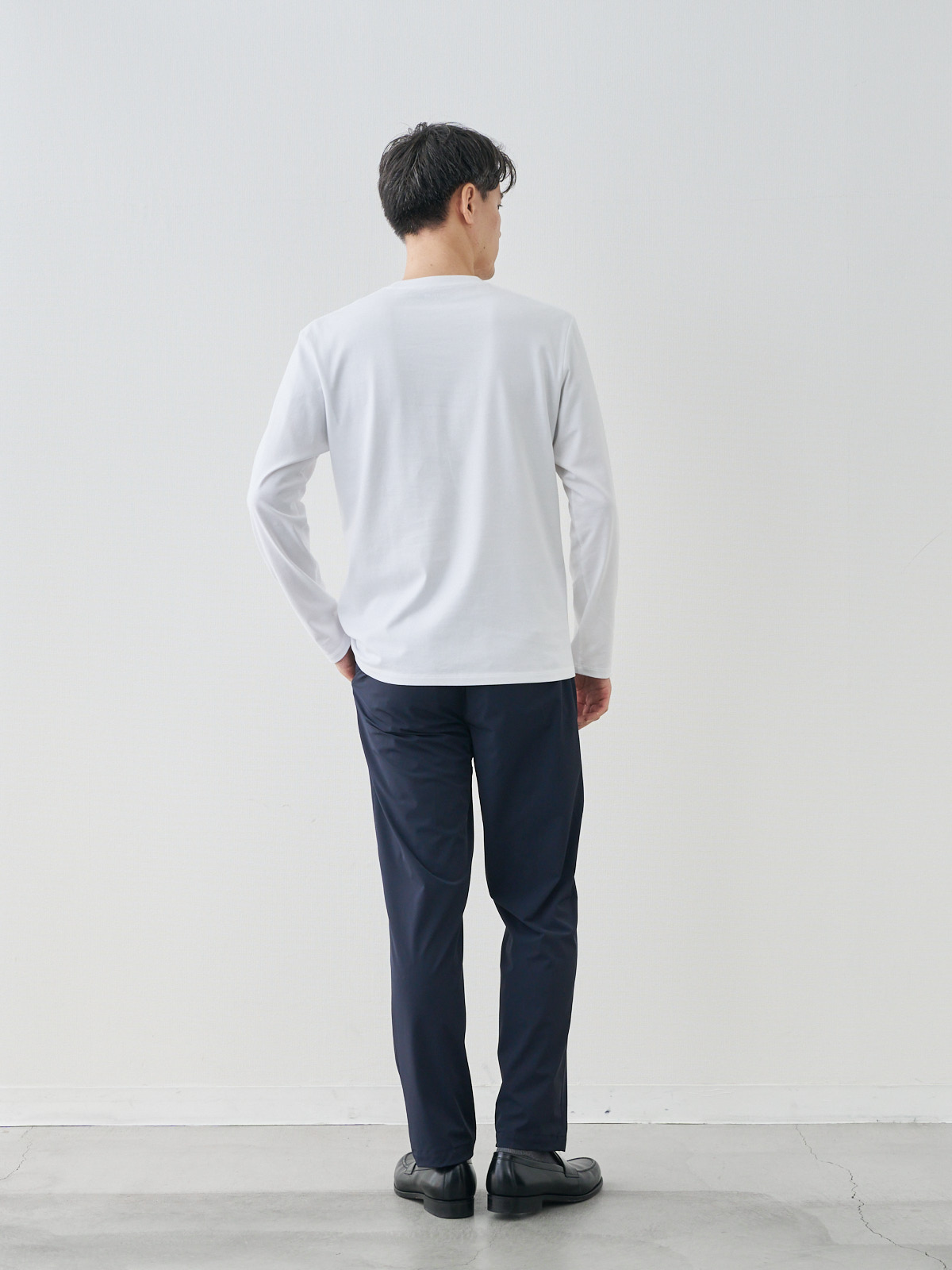 モデル 181cm 71kg ウエスト82cm サイズ L