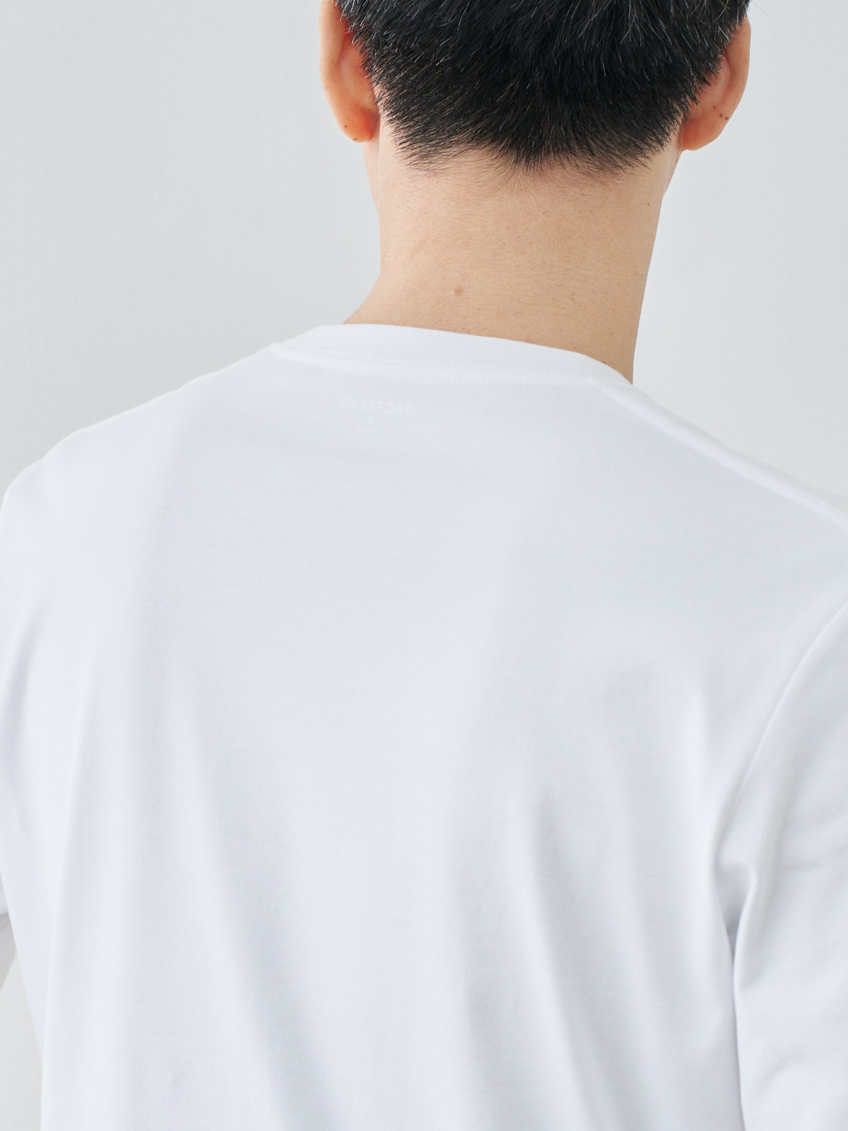 モデル 181cm 71kg ウエスト82cm サイズ L